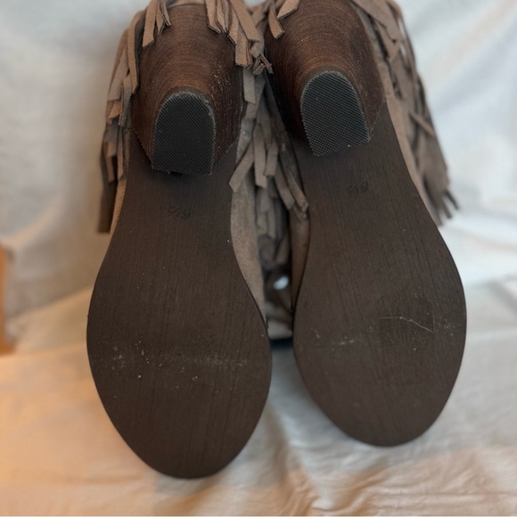 Not Rated Fringe Western Boots – Size 6.5 Brown Taupe Neutral Boho Festival Fun - Picture 3 of 11